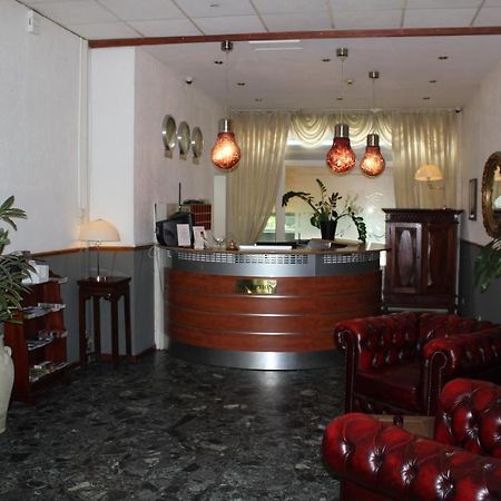 Skyline Hotel รอตเตอร์ดัม ภายนอก รูปภาพ