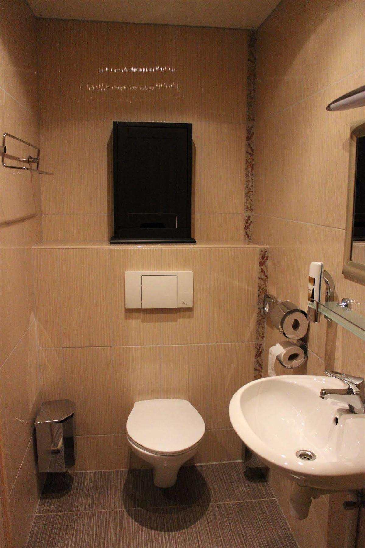 Skyline Hotel รอตเตอร์ดัม ภายนอก รูปภาพ